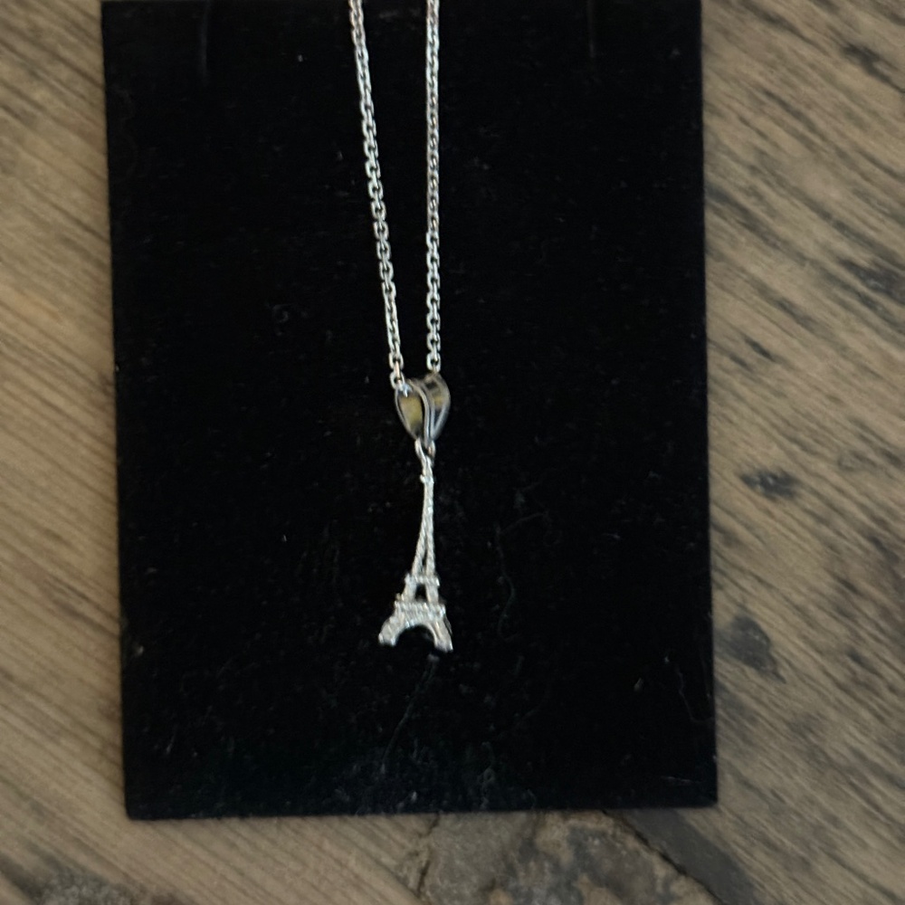 Sterling Silver Eiffel Tower Pendant Necklace 20”  chain, Paris